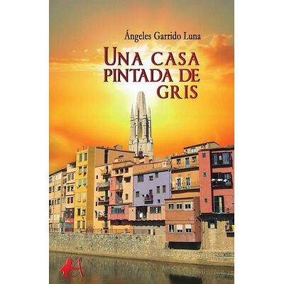 Una casa pintada de gris