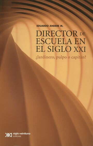 Director de escuela en el...