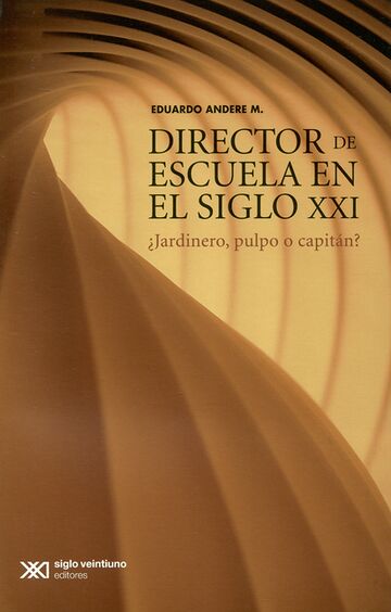 Director de escuela en el...